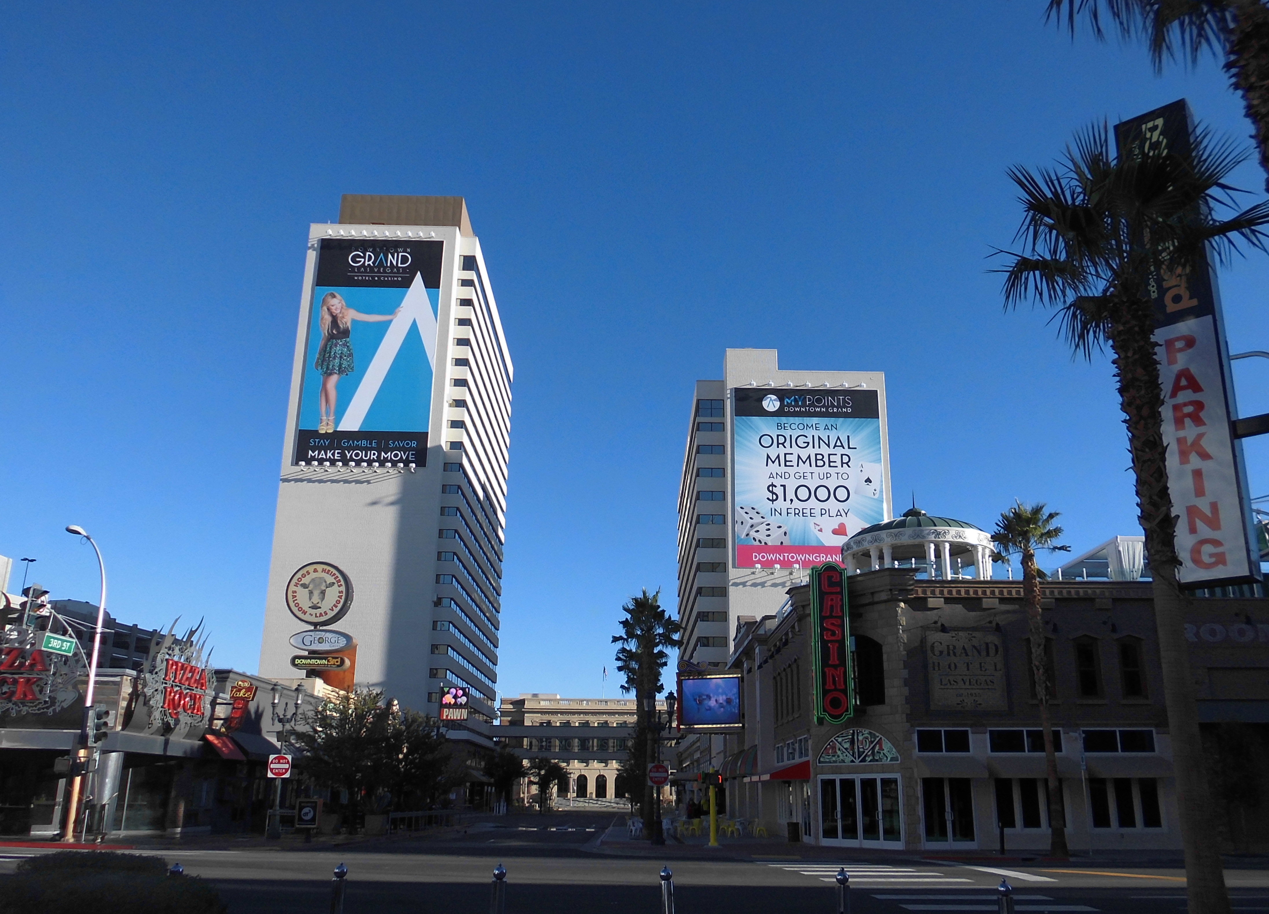 downtown-grand-las-vegas-i-put-my-life-on-a-shelf